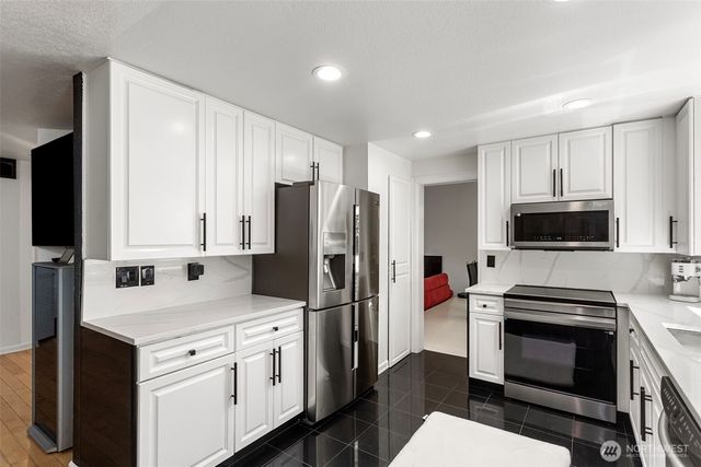 12737 NE 97th Place, Kirkland, WA 98033