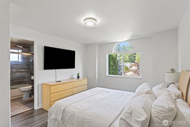 12737 NE 97th Place, Kirkland, WA 98033
