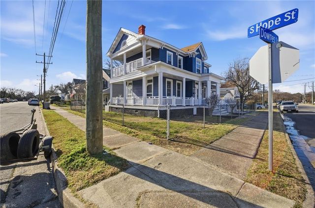 26 Downes St ST, Hampton, VA 23663