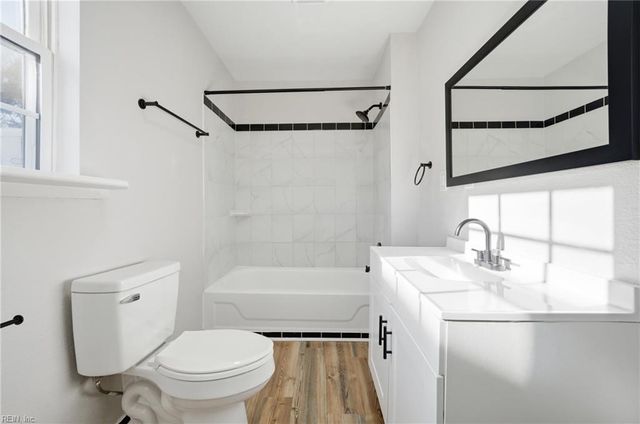 26 Downes St ST, Hampton, VA 23663