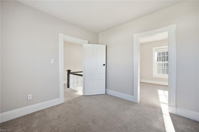 26 Downes St ST, Hampton, VA 23663