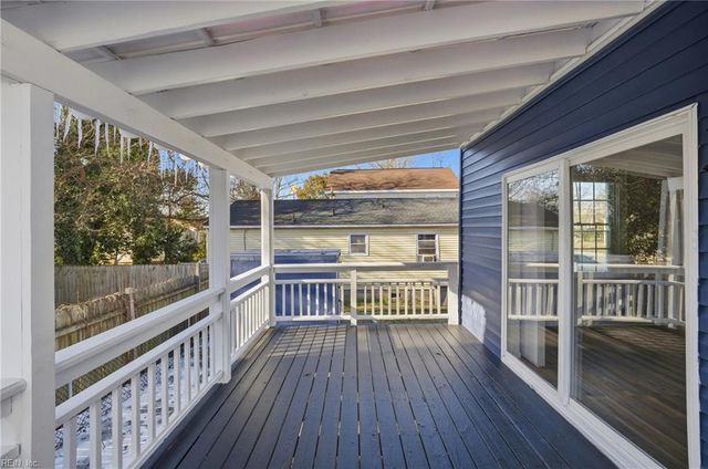 26 Downes St ST, Hampton, VA 23663