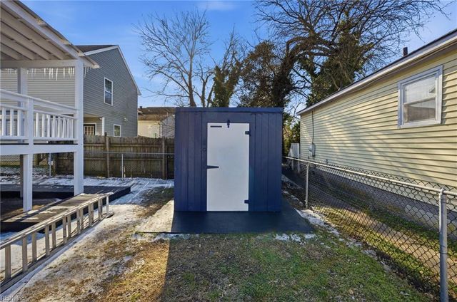 26 Downes St ST, Hampton, VA 23663