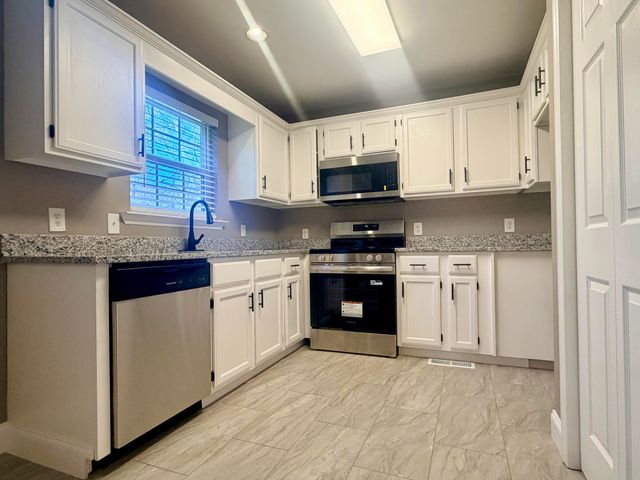 278 School Street, Rossville, GA 30741