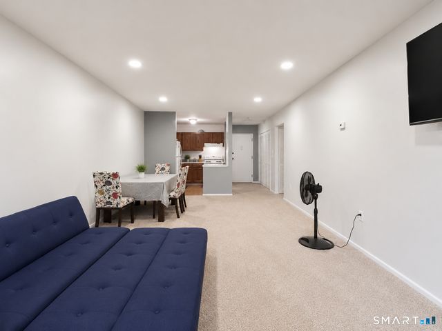 157 Bull Hill Lane S4, West Haven, CT 06516