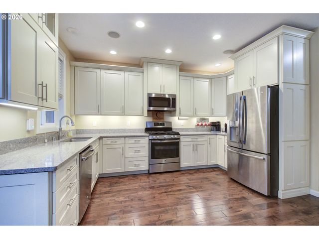 4002 Ne 93RD St, Vancouver, WA 98665
