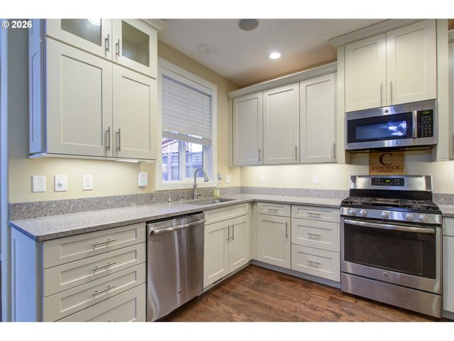 4002 Ne 93RD St, Vancouver, WA 98665