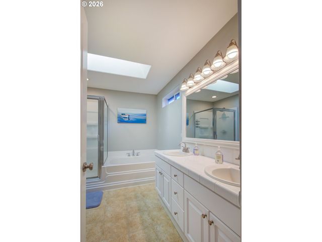 4002 Ne 93RD St, Vancouver, WA 98665