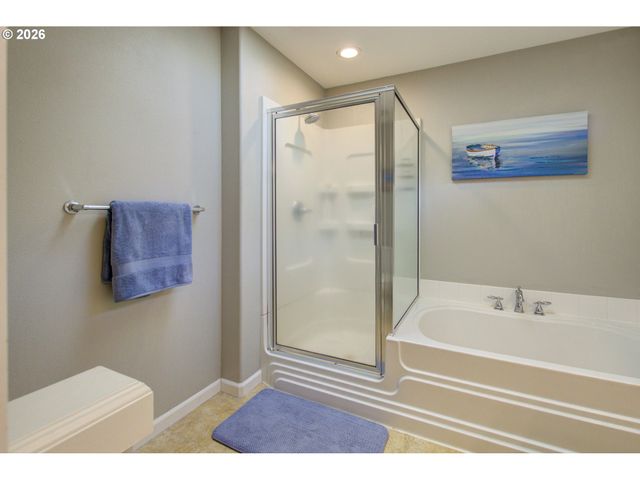 4002 Ne 93RD St, Vancouver, WA 98665