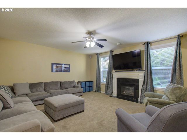 4002 Ne 93RD St, Vancouver, WA 98665