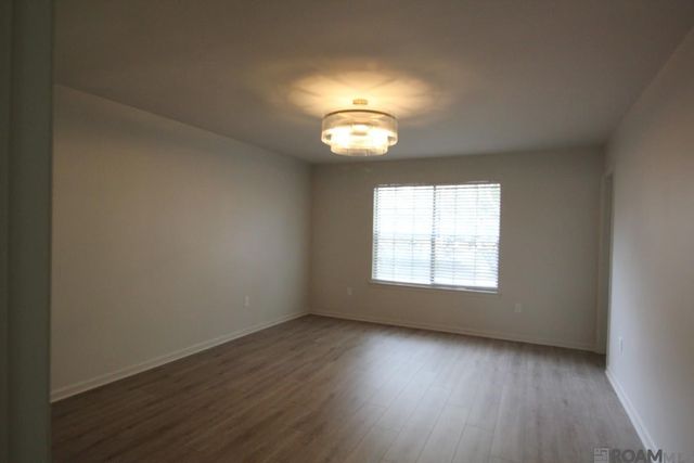 10111 Jefferson Hwy, Baton Rouge, LA 70809