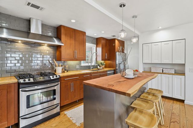 381 Cherrywood Ave, San Leandro, CA 94577