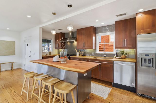 381 Cherrywood Ave, San Leandro, CA 94577