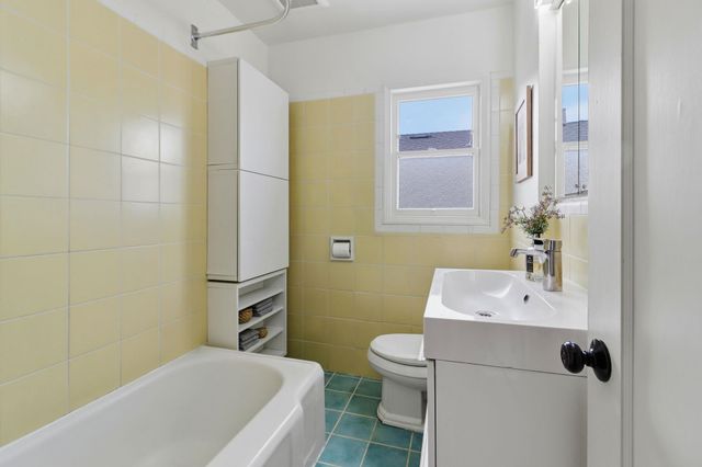 381 Cherrywood Ave, San Leandro, CA 94577