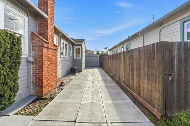 381 Cherrywood Ave, San Leandro, CA 94577