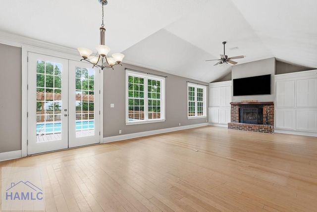 72 Bonnie Reed Passage, Midway, GA 31320