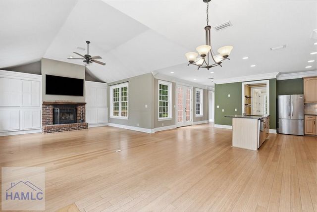 72 Bonnie Reed Passage, Midway, GA 31320