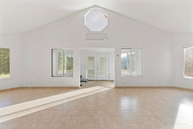 1480 Bridge Lane, Wolf Creek, OR 97497