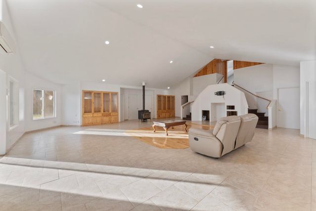 1480 Bridge Lane, Wolf Creek, OR 97497