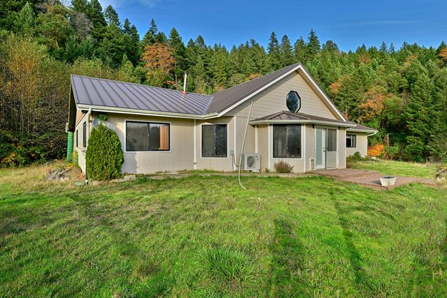 1480 Bridge Lane, Wolf Creek, OR 97497