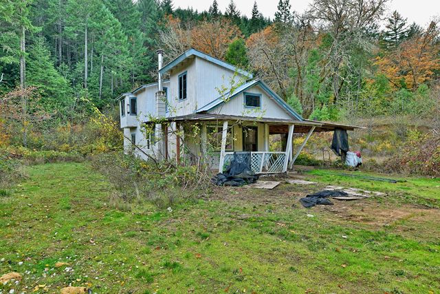 1480 Bridge Lane, Wolf Creek, OR 97497