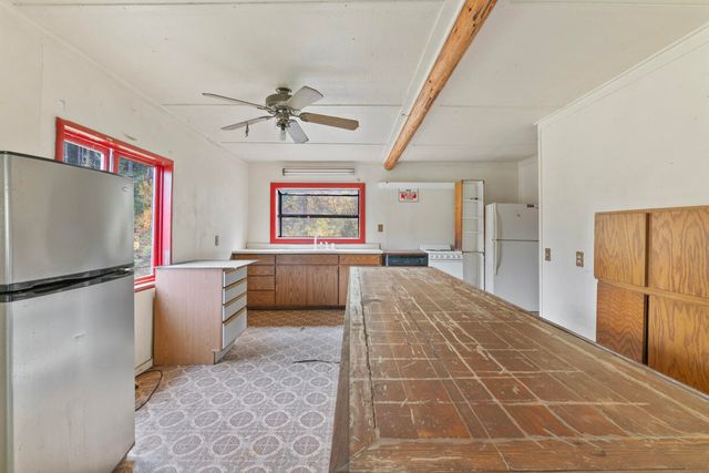 1480 Bridge Lane, Wolf Creek, OR 97497