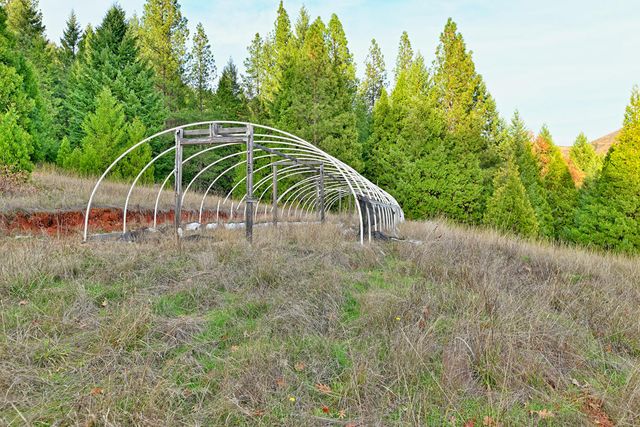 1480 Bridge Lane, Wolf Creek, OR 97497