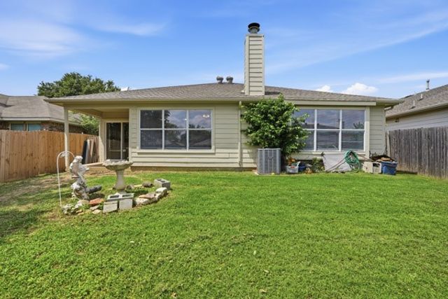 8424 Horse Whisper Lane, Fort Worth, TX 76131