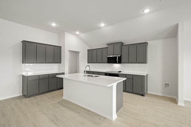 1184 Oak Spring Drive, Burleson, TX 76028