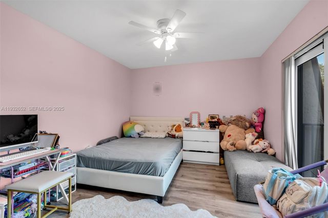 11903 SW 11th Ct, Davie, FL 33325