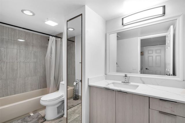 11903 SW 11th Ct, Davie, FL 33325