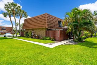 11903 SW 11th Ct, Davie, FL 33325