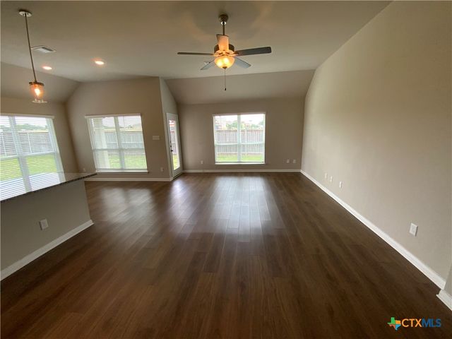 5107 Leaning Tree, Temple, TX 76502