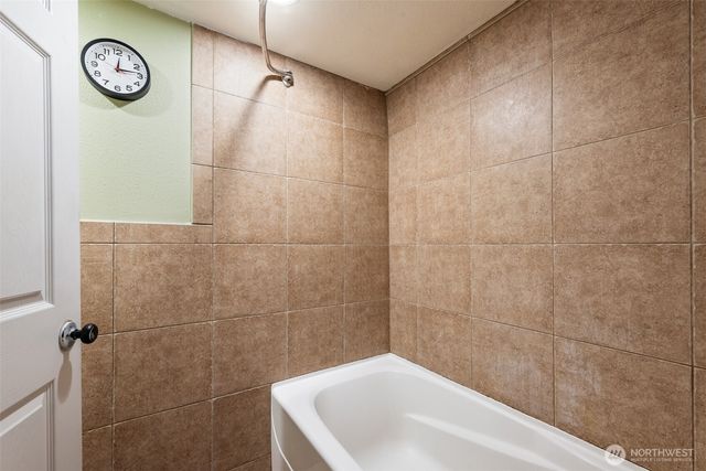 20310 5th Avenue NW, Shoreline, WA 98177