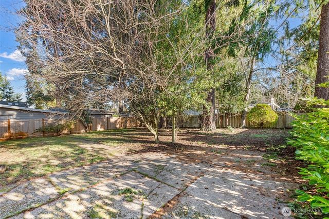 20310 5th Avenue NW, Shoreline, WA 98177