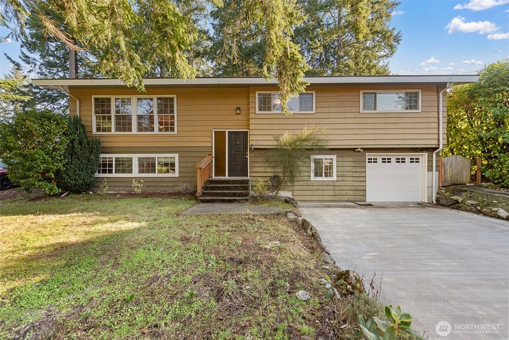 20310 5th Avenue NW, Shoreline, WA 98177