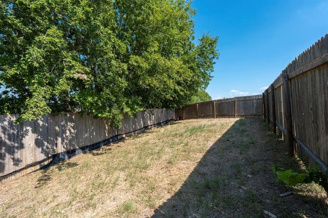 480 Waterloo DR, Kyle, TX 78640