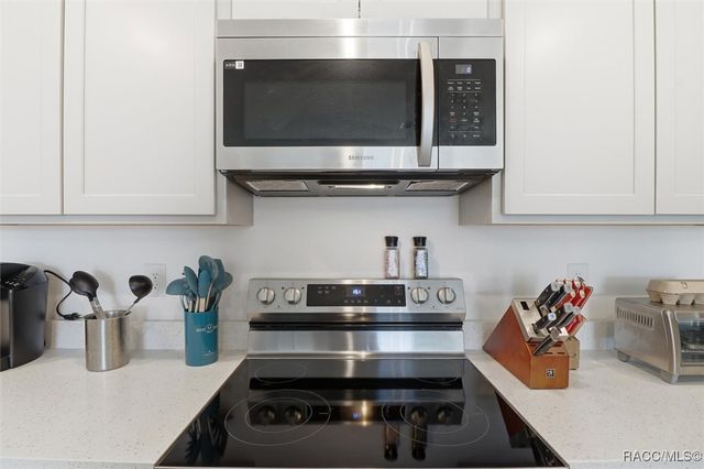 13065 House Finch Road, Weeki Wachee, FL 34614