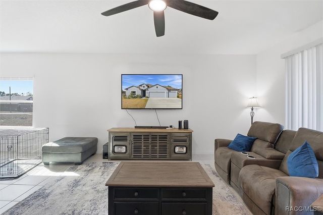 13065 House Finch Road, Weeki Wachee, FL 34614