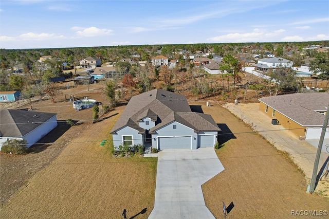 13065 House Finch Road, Weeki Wachee, FL 34614