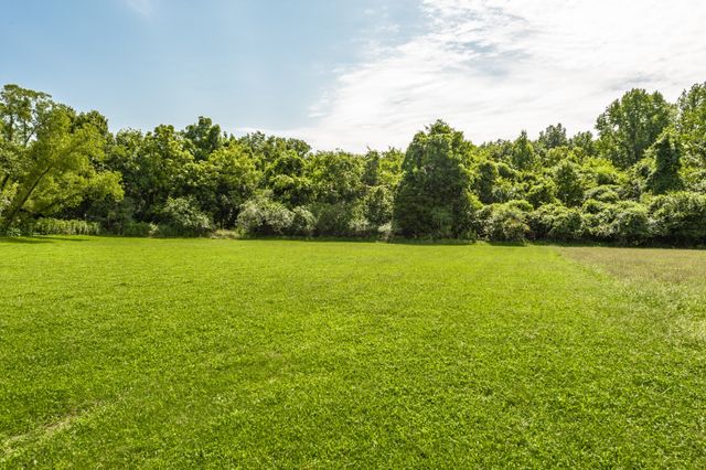 2510 Eastland Ave, Nashville, TN 37206
