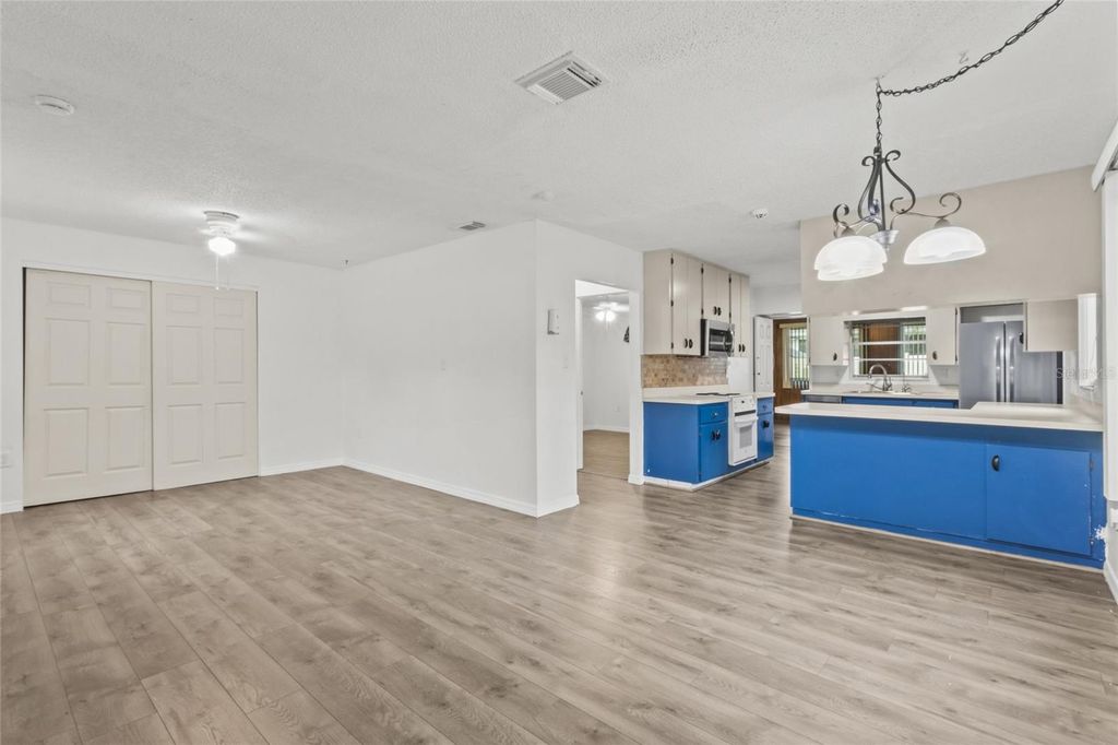 5318 17TH STREET W, BRADENTON, FL 34207 — photo 2