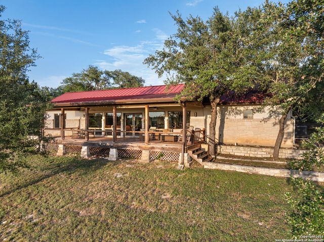 492 Billy Sisson, Johnson City, TX 78636