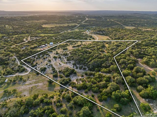 492 Billy Sisson, Johnson City, TX 78636