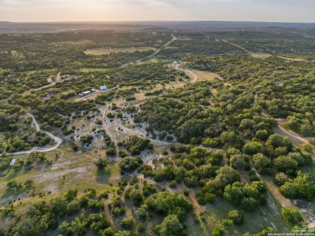 492 Billy Sisson, Johnson City, TX 78636