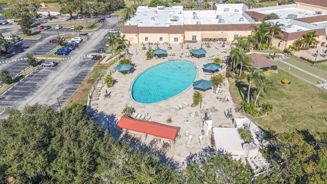 324 KELSEY WAY 4, Sun City Center, FL 33573