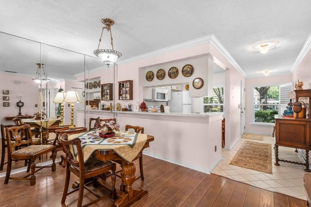 324 KELSEY WAY 4, Sun City Center, FL 33573