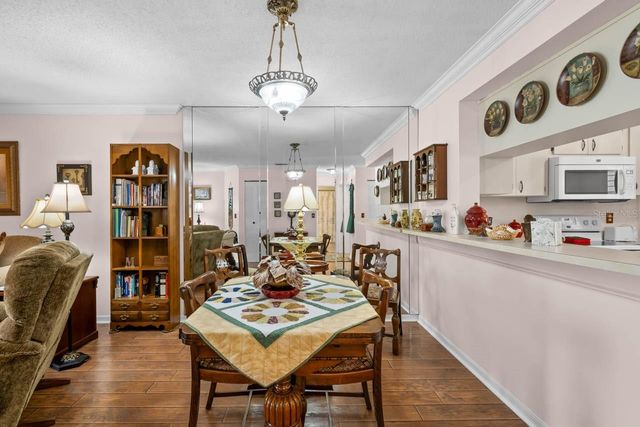 324 KELSEY WAY 4, Sun City Center, FL 33573