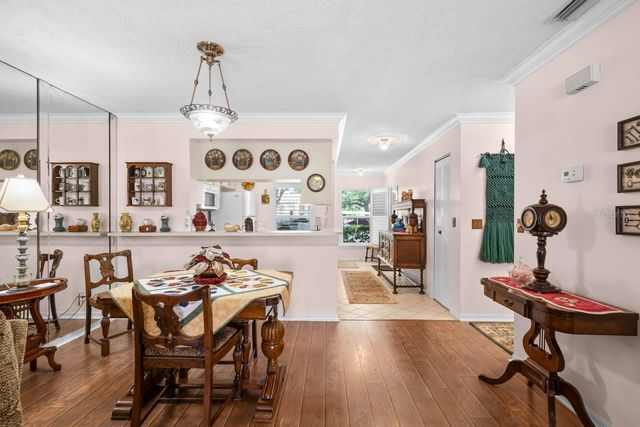 324 KELSEY WAY 4, Sun City Center, FL 33573