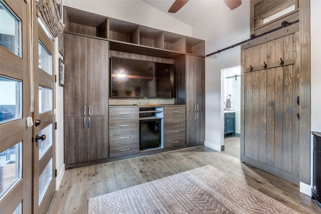 1529 Seegar Street, Dallas, TX 75215